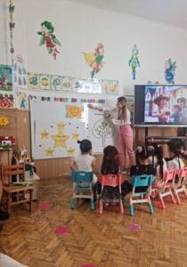 Activitate de povestire – „Inimioare, inimioare”.