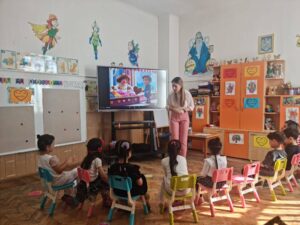 Activitate de povestire – „Inimioare, inimioare”.