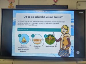 O mână de copii, o lume întreagă de speranță